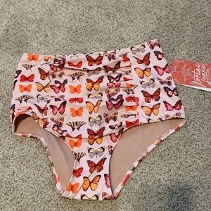 Kortni Jeane Ruched bottoms size medium